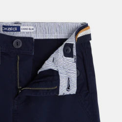 Pantalon chino ceinturé en...