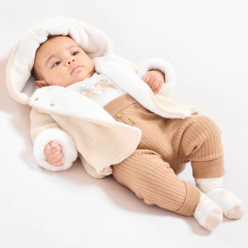 Veste chaude en maille doublée soft boa à capuche beige naissance