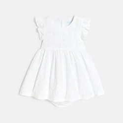 Robe chic brodée blanc bébé...